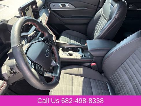 Used 2025 Ford Explorer ST-Line AWD/4WD image 18
