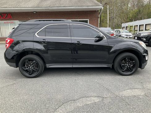 Used 2017 Chevrolet Equinox LT w/ Midnight Edition FWD image 4