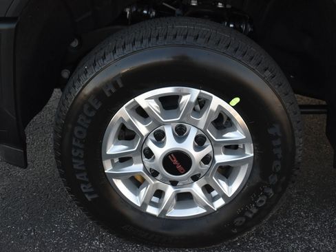 New 2026 GMC Sierra 2500 Pro image 11