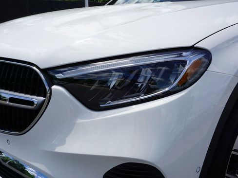 Certified 2025 Mercedes-Benz GLC 350e 4MATIC image 8