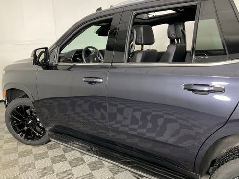 Used 2023 Chevrolet Tahoe LT w/ Luxury Package image 37