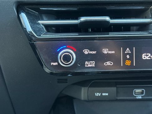 Used 2024 Kia Niro Wind FWD image 26