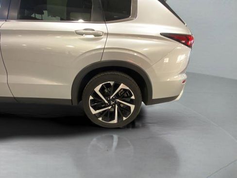 Used 2024 Mitsubishi Outlander SE AWD/4WD image 44