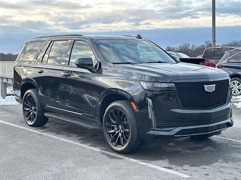 Used 2023 Cadillac Escalade Sport w/ LPO, ONYX Package image 36