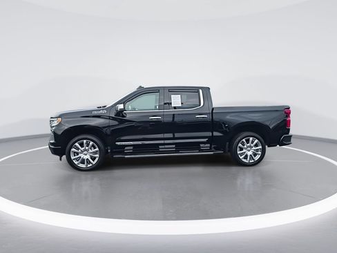 Used 2024 Chevrolet Silverado 1500 High Country w/ High Country Premium Package AWD/4WD image 5