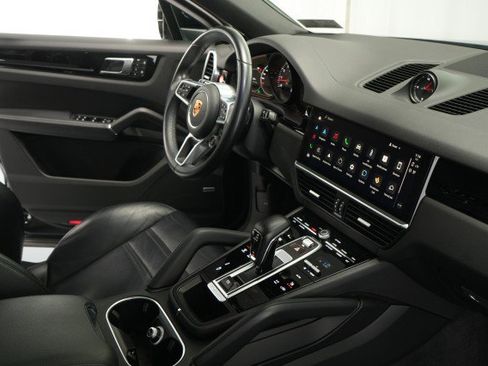 Used 2023 Porsche Cayenne Platinum Edition AWD/4WD image 45