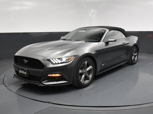 Used 2016 Ford Mustang Convertible w/ Equipment Group 051A image 2