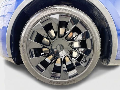 Used 2021 Tesla Model Y Long Range AWD/4WD image 49