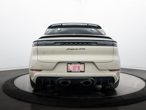 New 2026 Porsche Cayenne GTS image 6