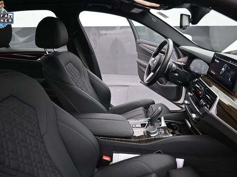 Certified 2023 BMW 530i w/ M Sport Package RWD image 21