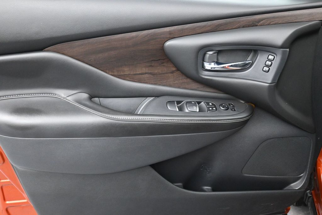 Used 2020 Nissan Murano Platinum AWD/4WD image 15