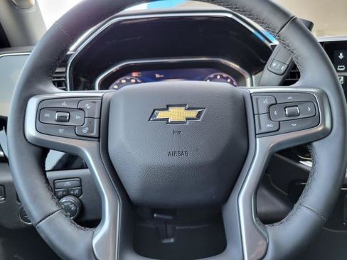 Used 2026 Chevrolet Silverado 1500 LT AWD/4WD image 16