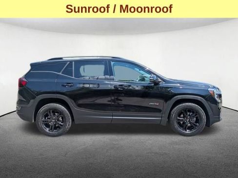 Used 2022 GMC Terrain AT4 AWD/4WD image 4