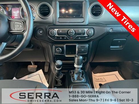Used 2023 Jeep Wrangler Unlimited Sport AWD/4WD image 9