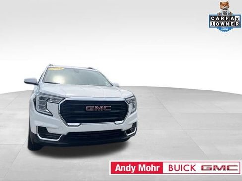 Used 2024 GMC Terrain SLE w/ Driver Convenience Package FWD image 5