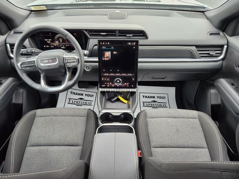 Used 2025 GMC Terrain Elevation AWD/4WD image 15
