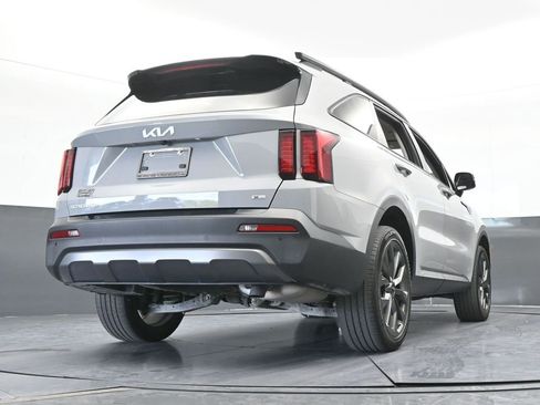 Used 2023 Kia Sorento X-Line EX image 61