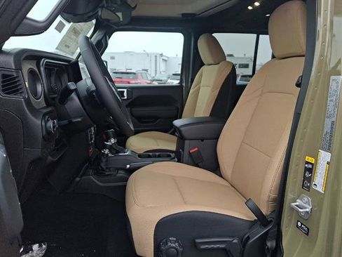 New 2026 Jeep Gladiator Sport image 10