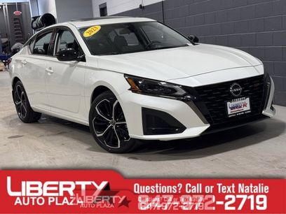 Used 2023 Nissan Altima 2.5 SR w/ SR Premium Package
