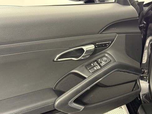 Used 2015 Porsche 911 Carrera S image 26