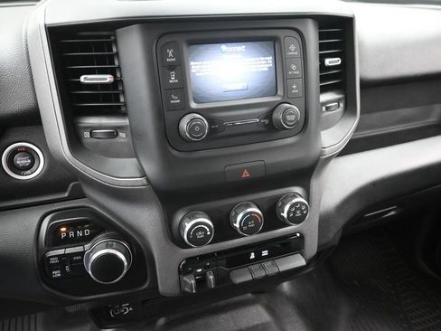 Used 2021 RAM 2500 Tradesman w/ Chrome Appearance Group AWD/4WD image 17