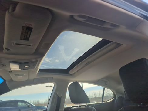 Used 2019 Lexus ES 350 image 22