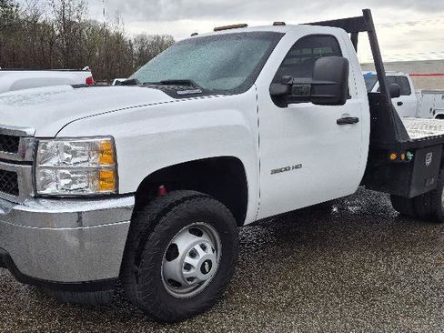 Used 2013 Chevrolet Silverado 3500 W/T w/ Skid Plate Package image 3