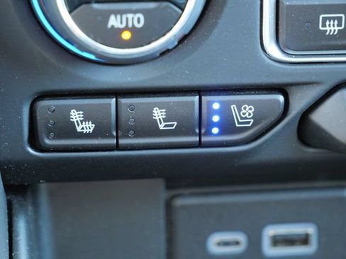Used 2023 Chevrolet Suburban High Country AWD/4WD image 23