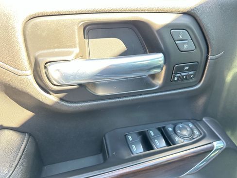 Used 2020 GMC Sierra 1500 SLT image 13