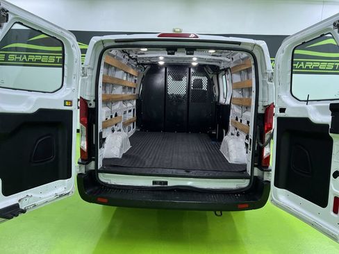 Used 2019 Ford Transit 250 130 Low Roof w/ Exterior Upgrade Package RWD image 9