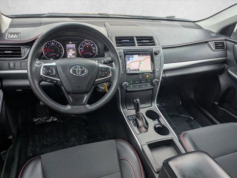 Used 2016 Toyota Camry SE FWD image 16