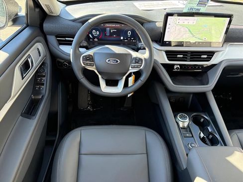New 2026 Ford Explorer Active w/ Active Comfort Package RWD image 20