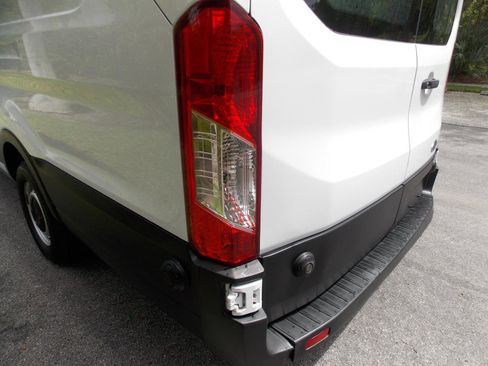 Used 2020 Ford Transit 250 148 High Roof Extended image 17