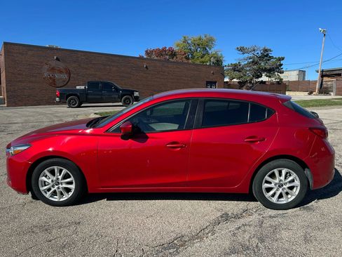 Used 2017 MAZDA MAZDA3 Sport FWD image 8