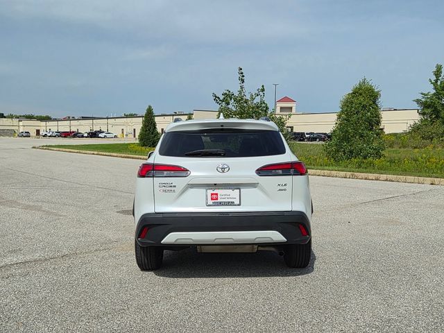 Used 2023 Toyota Corolla Cross XLE w/ Convenience Package AWD/4WD image 6