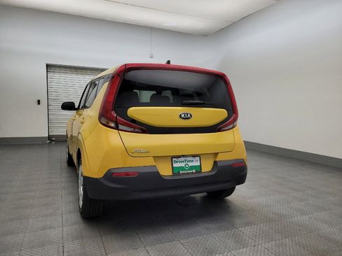 Used 2020 Kia Soul LX image 6