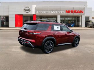New 2026 Nissan Pathfinder SL w/ SL Premium Package FWD video 3