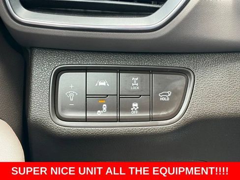 Used 2020 Hyundai Santa Fe Limited AWD/4WD image 20