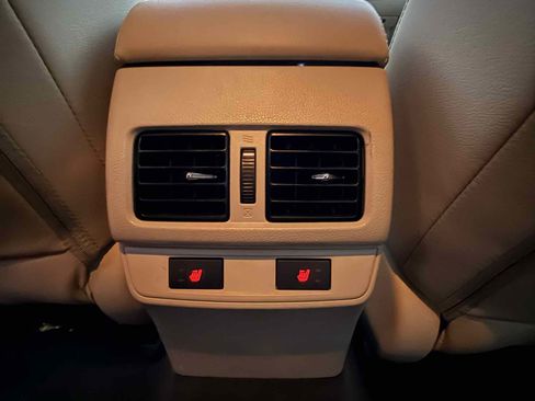 Used 2016 Subaru Outback 2.5i Limited image 38