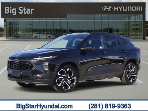 Used 2024 Chevrolet Trax RS image 1