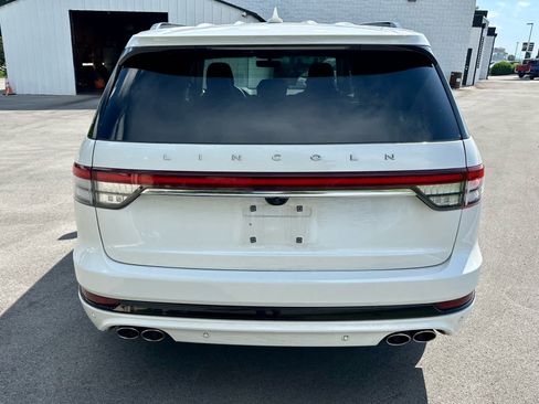 Used 2023 Lincoln Aviator Reserve w/ Equipment Group 201A RWD image 6
