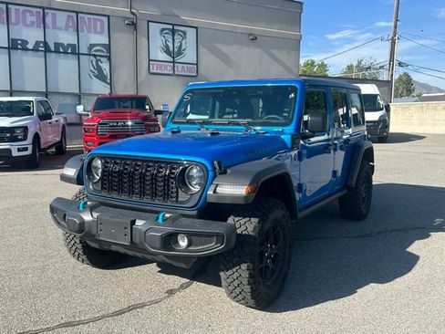 Used 2024 Jeep Wrangler Unlimited AWD/4WD image 13