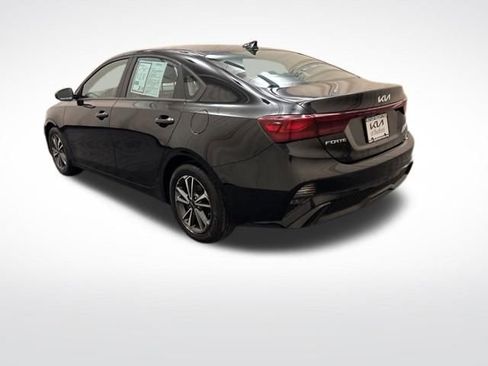 Certified 2023 Kia Forte LXS image 7