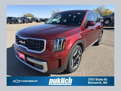Used 2023 Kia Telluride S w/ S Sunroof Package