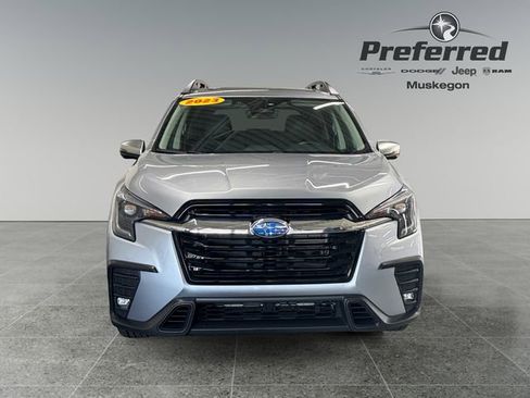 Used 2023 Subaru Ascent Limited w/ Technology Package AWD/4WD image 11