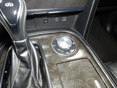 Used 2024 INFINITI QX80 Luxe AWD/4WD image 32