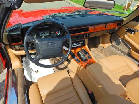 Used 1990 Jaguar XJS V12 Convertible image 22
