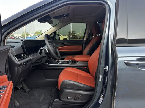 Used 2026 Kia Carnival SX FWD image 7