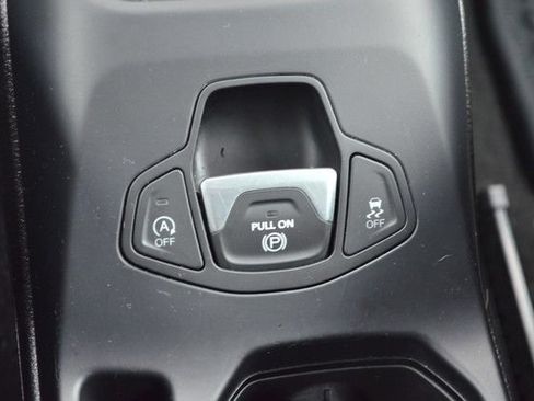 Used 2023 Jeep Renegade Latitude AWD/4WD image 28