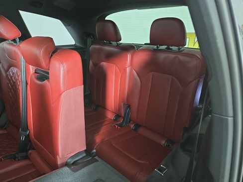 Used 2024 Audi SQ7 Prestige image 14